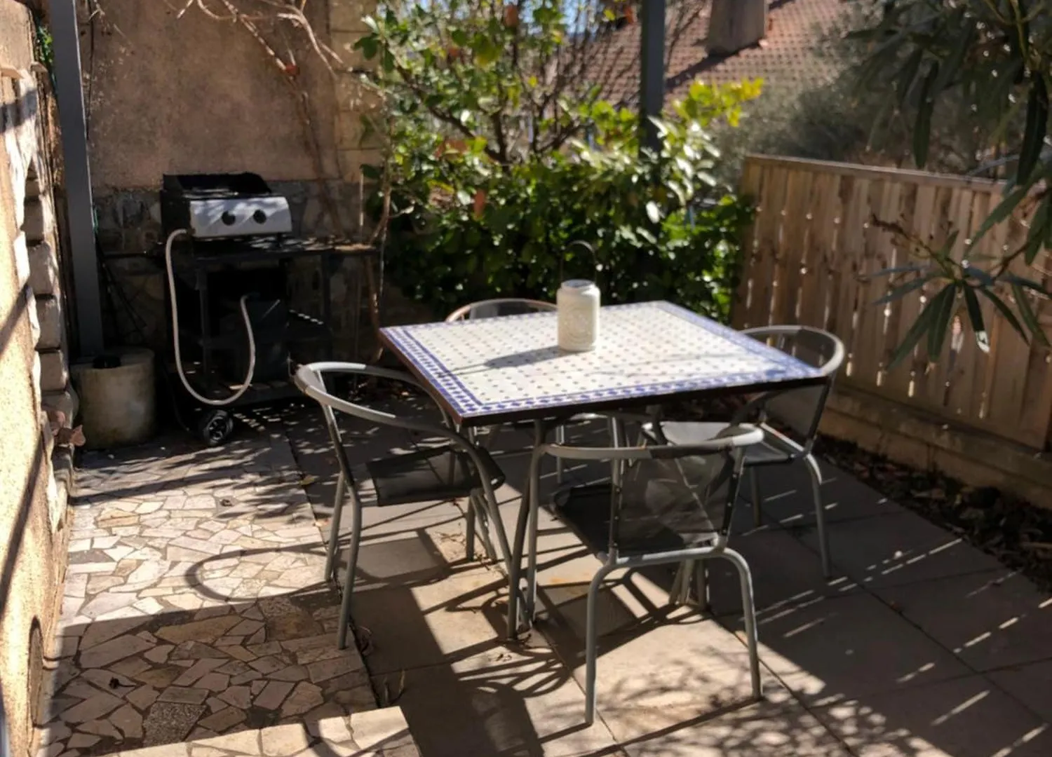 Appartement Sur La Colline Avec Acces Piscine Volx Apartment